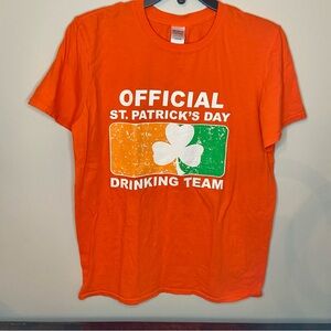 Gildan Official St. Patrick's Day Drinking Team Graphic Tee  Unisex Medium